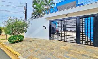 Imagem 2: Sobrado à venda, próximo ao Supermercado Canesin - Ribeirão Preto/SP