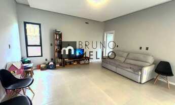 Imagem 4: CASA INDIVIDUAL COM 4 DORMITÓRIOS NO VILLA PAMPLONA, RIO TAVARES, FLORIPA