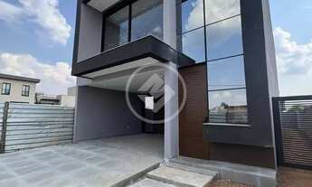 Imagem 2: Vende-se Sobrado de Alto Padrão no condomínio Florais da Chapada , com 03 suítes, 255,80m