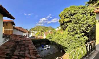 Imagem 7: Fradinhos: Seu Novo Lar com Ampla Sala e Área Gourmet para Churrascos!