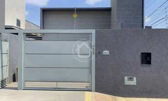 Imagem 2: CASA COM 3 QUARTOS NA VILA CARVALHO