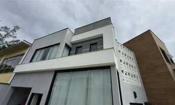 Imagem 2: Casa Duplex de Alto Padrão à Venda Campo Grande (RJ