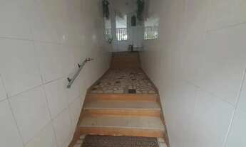 Imagem 2: Imóvel para venda possui 60 metros quadrados com 2 quartos em Vila Valqueire - Rio de Jane