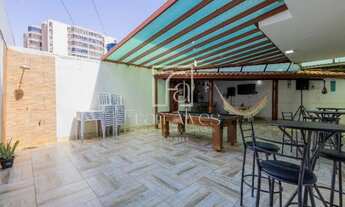 Imagem 2: Casa sobrado com 5 quartos 2 suítes, churrasqueira e localizada à QSA 04 Taguatinga Sul