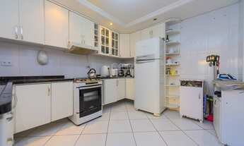 Imagem 3: CURITIBA - Sobrado Padrão - Jardim das Américas