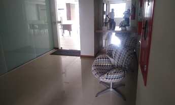 Imagem 5: Apartamento para venda possui 75 metros 2/4 com dependência varanda