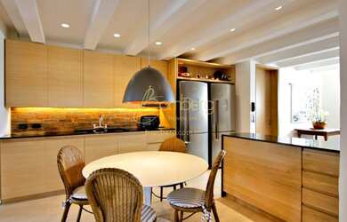 Imagem 8: More em uma obra de arte contemporânea. Cobertura no Jardim Guedala