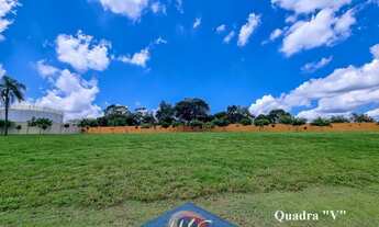 Imagem 4: Terreno a venda no condomínio Alphaville Jundiaí, praticamente Plano (1,5 metro de aclive