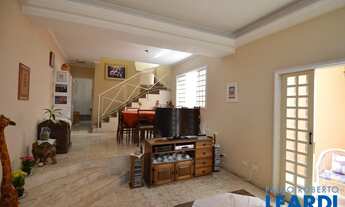 Imagem: SOBRADO - PANAMBY - SP