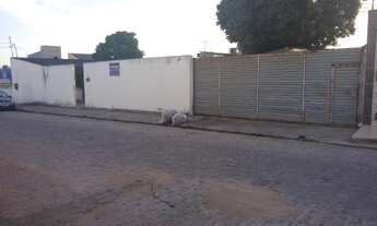 Imagem 3: Vendo Imóvel C/ Área Próximo de Meia Tarefa, na Rua São Francisco - Arapiraca