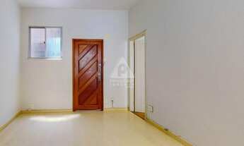 Imagem 7: Ótimo conjugado dividido em saleta quarto em rua nobre em Copacabana