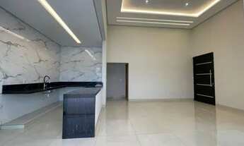 Imagem 3: Casa a venda. R$830.000<br><br>337 m² totais<br><br>3 quartos<b