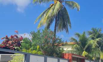 Imagem: Casa com piscina no centro de Salinas