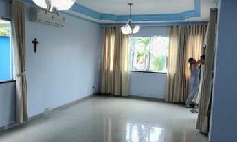 Imagem 3: Residencial Laranjeiras, Alugo com 5 SUÍTES, 3 vagas, armários e climatizada