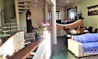 Imagem 2: Belo sobrado muito bem localizado no melhor de Interlagos!