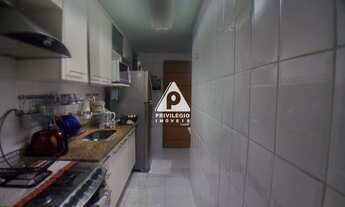 Imagem 5: 2 Quartos, suíte, 2 varandas, vaga piscina, play e churrasqueira no Humaitá!!!