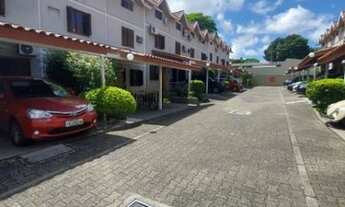 Imagem: Porto Alegre - Casa Padrão - Tristeza