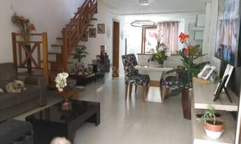 Imagem 2: Porto Alegre - Casa Padrão - Hípica