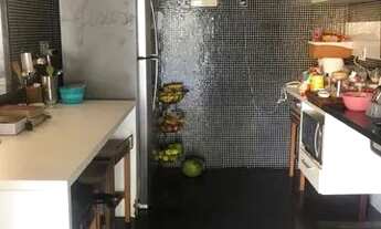 Imagem 7: Casa em condomínio com piscina, no centro, com RGI