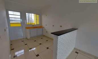 Imagem 2: Casa para aluguel possui 60 metros quadrados com 2 quartos em Vila Ursulina - Itaquaquecet