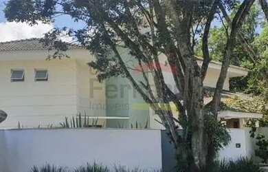 Imagem 2: Casa de alto padrão a venda na Serra da Cantareira, condomínio fechado