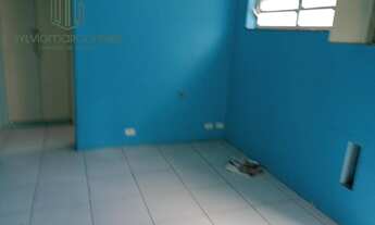 Imagem 5: Casa térrea com três salas comerciais no centro