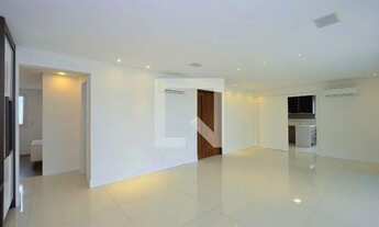 Imagem 4: Apartamento para Aluguel - Saúde, 4 Quartos, 205 m2