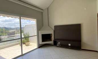 Imagem 2: Cobertura para locação no Vila das Flores, em Olaria, Nova Friburgo - RJ