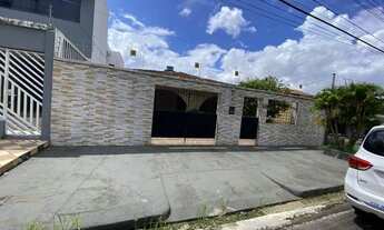 Imagem: VENDE-SE casa c/ 525 m² em plena MARAMBAIA