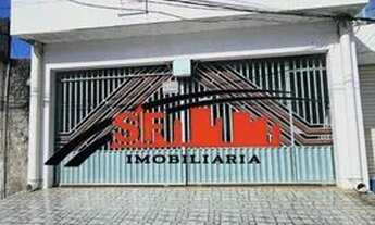 Imagem: Casa a venda com 3 quartos, garagem, quintal