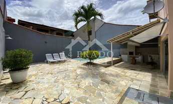 Imagem 6: Casa à venda em Corrêas, Petrópolis/RJ, em excelente localização com 4 quartos