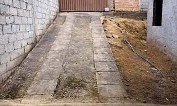 Imagem 4: Oportunidade Imperdível! Terreno com 2 casas