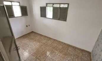 Imagem 6: Alugo casa de esquina em Mangabeira