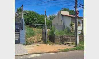 Imagem 3: Terreno em excelente localização, com topografia em aclive