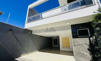 Imagem 2: Linda Casa de alto padrão Com 4 Dormitórios, 2 Suítes Região sul