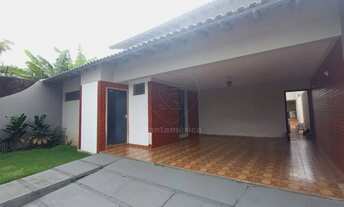 Imagem 2: Casa para alugar na Região Central de Londrina com 5 quartos próxima ao Country Club