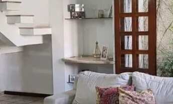 Imagem: Casa com ponto comercial no Pontal