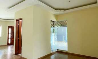 Imagem 6: Uma casa com vista para a mata, privacidade e conforto para venda ou locação