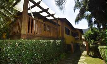 Imagem 2: Excelente casa à venda em Nogueira, com 4 quartos sendo 1 suíte Petrópolis /RJ