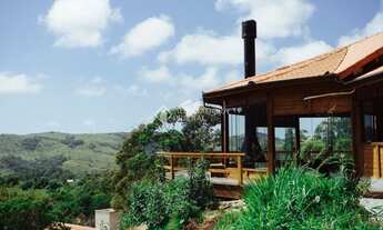 Imagem 7: Propriedade Única de 20.000 m² com Cachoeira e Infraestrutura Completa à Venda - Imaruí, S