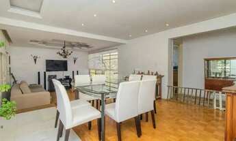 Imagem 2: Casa com 3 dormitórios no Bairro Três Fgueira em Porto Alegre