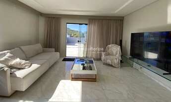 Imagem 3: Incrível Cobertura Linear de 220m² com Jacuzzi, vaga privativa, Vista Aberta e perto da Pe