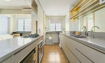 Imagem 5: Apartamento reformado com 2 dormitórios e 1 vaga coberta - Agronômica, Florianópolis