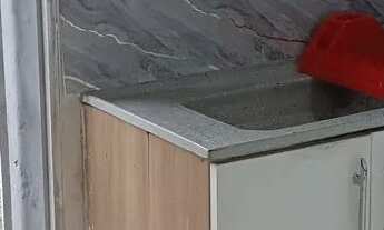 Imagem 2: Kitnet pequeno mobiliado 750 água luz e Internet já incluídos nesse valor