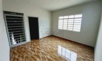 Imagem: Casa de 174m² com um salão à venda