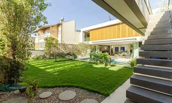 Imagem 6: Casa com arquitetura contemporanea no Chácara das