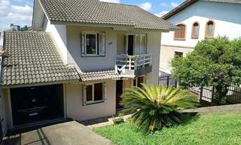 Imagem: Casa com 3 quartos no Petrópolis