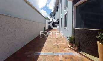 Imagem 4: Casa com cinco Quartos com 419 m² de área construída no Bairro da Ribeirania!