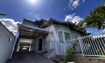 Imagem 2: SOBRADO MOBILIADO COM 1 QUARTO, AMPLA SACADA, COZINHA, NO BAIRRO ANITA GARIBALDI