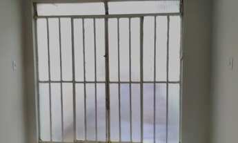 Imagem 2: Casa 03 quartos em frente da Escola Dr Clybas Pinto Ferraz